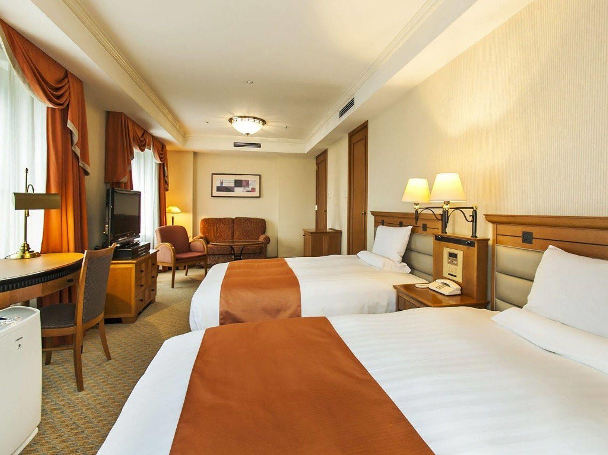 Hotel Metropolitan Мориока Экстерьер фото