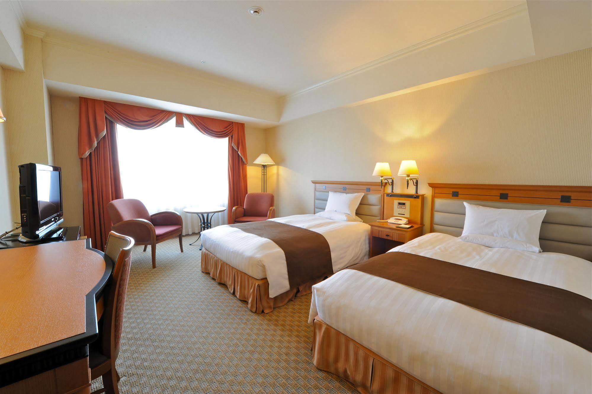 Hotel Metropolitan Мориока Экстерьер фото